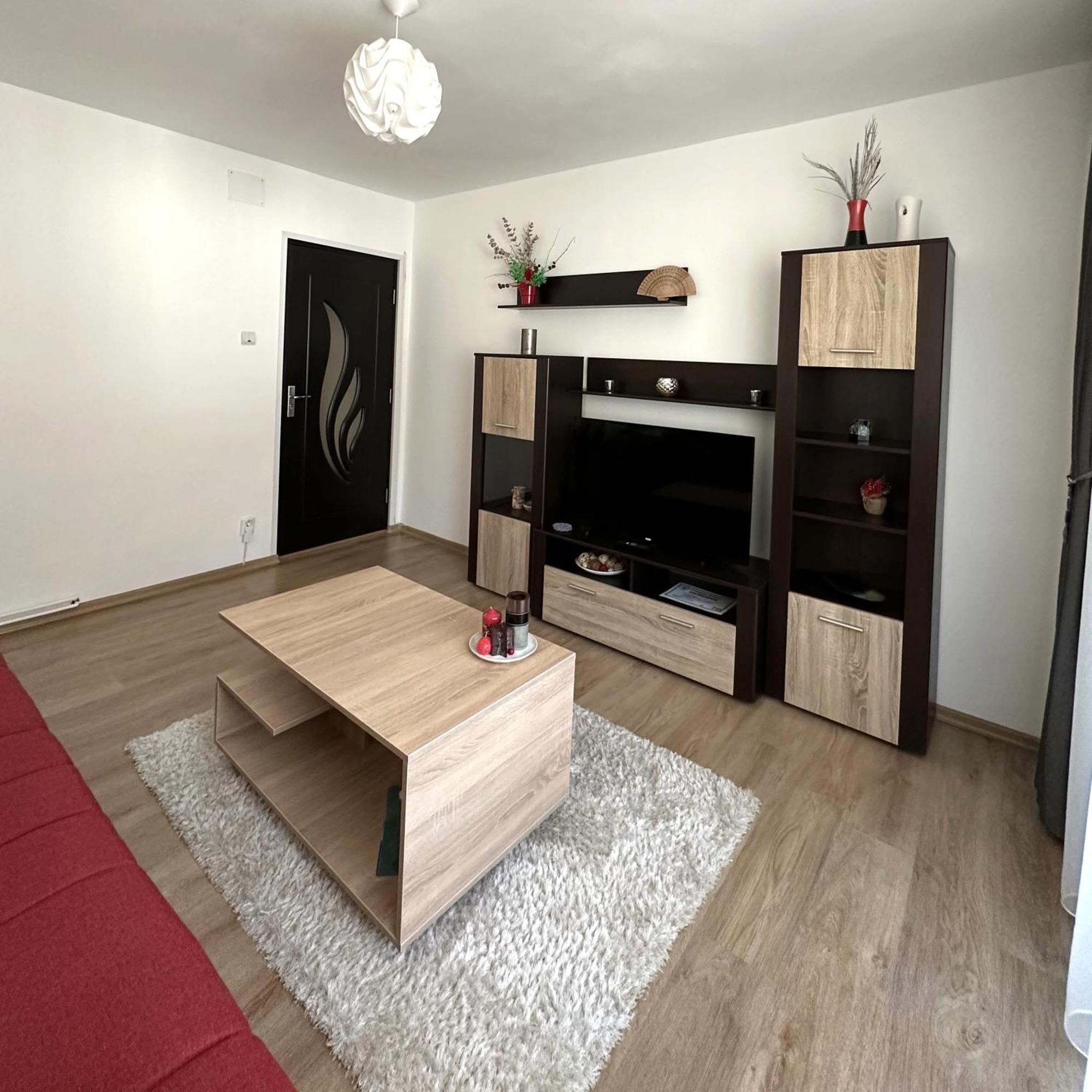 Apartament Iali